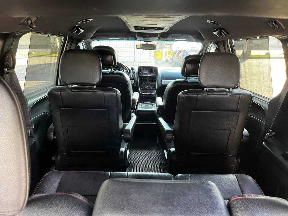 Dodge Grand Caravan 2017 7 мест автомат газ - бензин