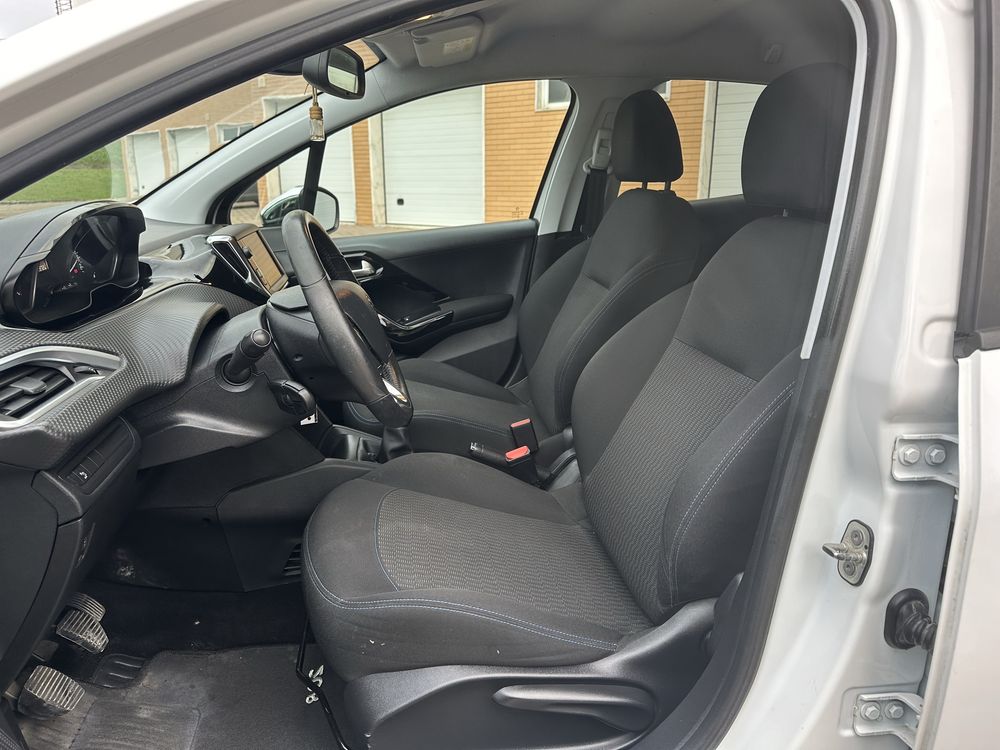 Peugeot 208 1.2 Puretech Style