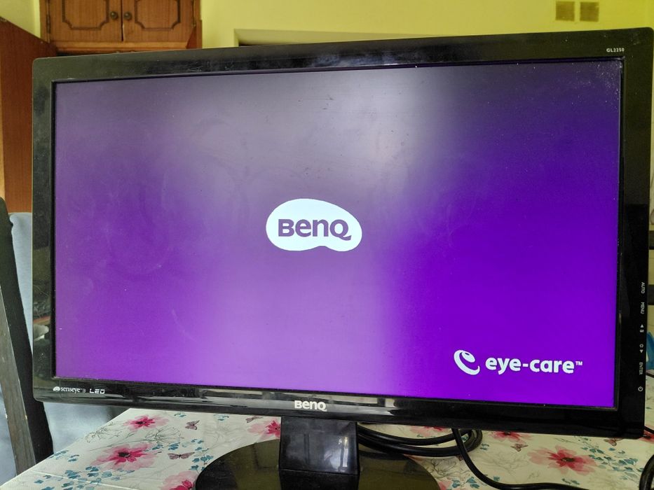 Vendo PC Completo com mouse, teclado e um monitor!