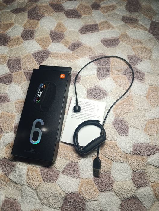 Продам Xiaomi Mi Band 6 NFC