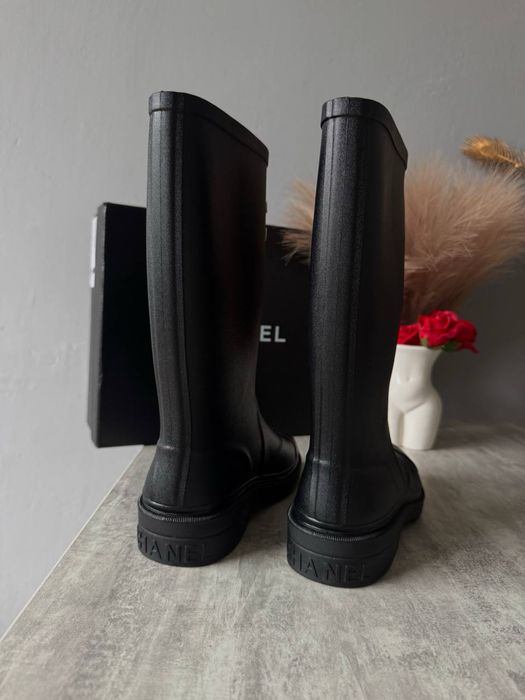 Чоботи/ саможки chanel резиновые сапоги шанель 38 розмір