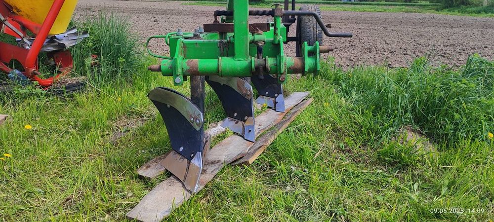 Плуг 3*25  на високих стійках