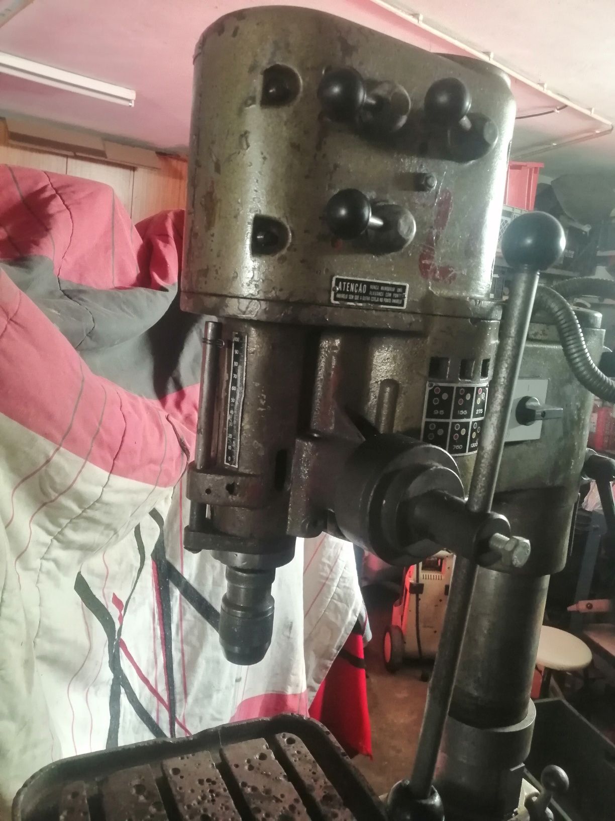 Engenho de furar de carretos