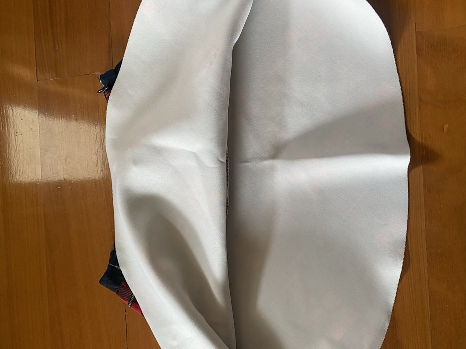 Saia xadrez azul marinho e vermelha zara kids 7/8anos