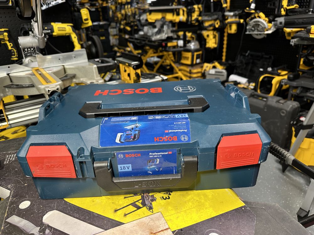 Акумуляторний лобзик Bosch GST 18 V-LI B + Кейс Bosch L-BOXX