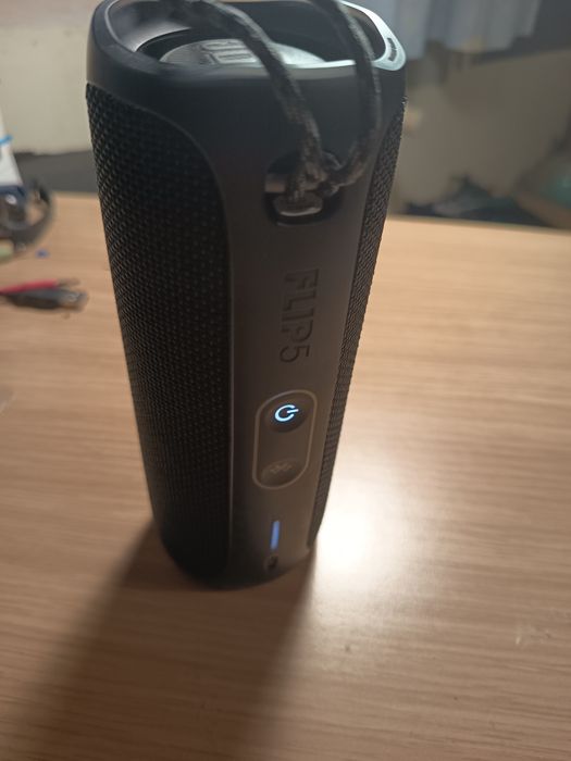 JBL Flip5  na caixa em ótimo estado