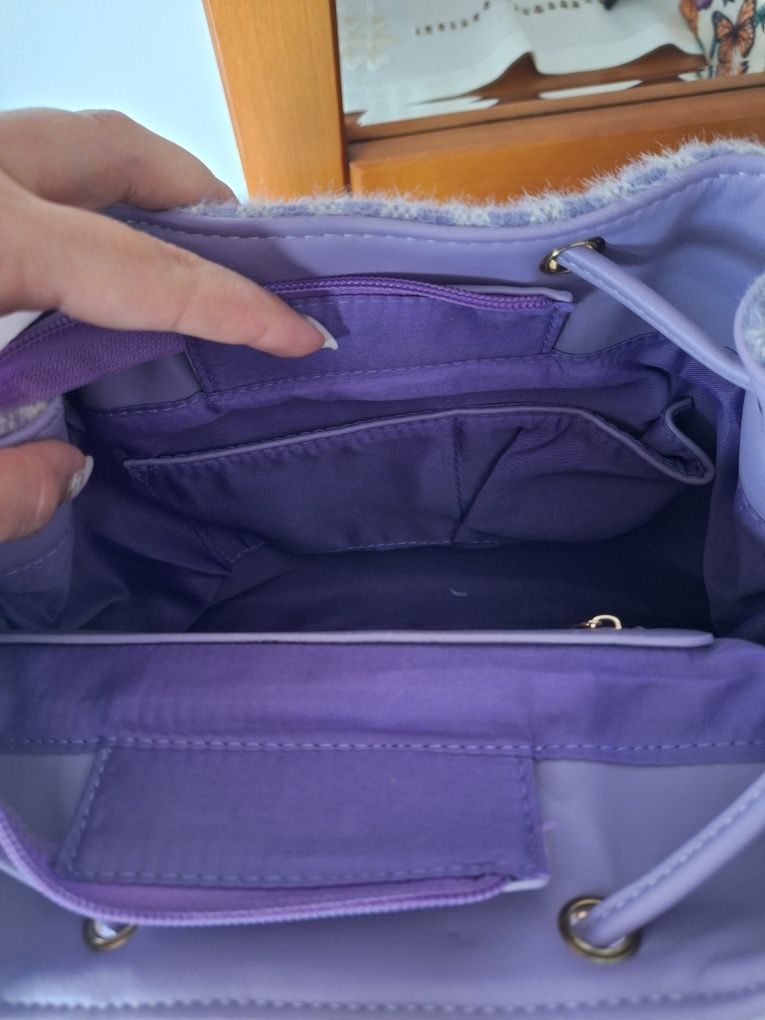 Mochila Lilás e Branco ALEX MAX