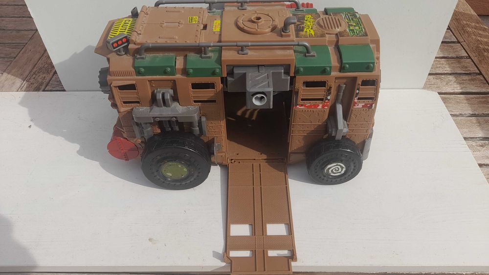 Carro das tartarugas ninja