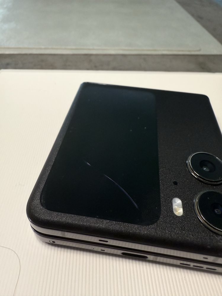 OPPO Find N2 Flip