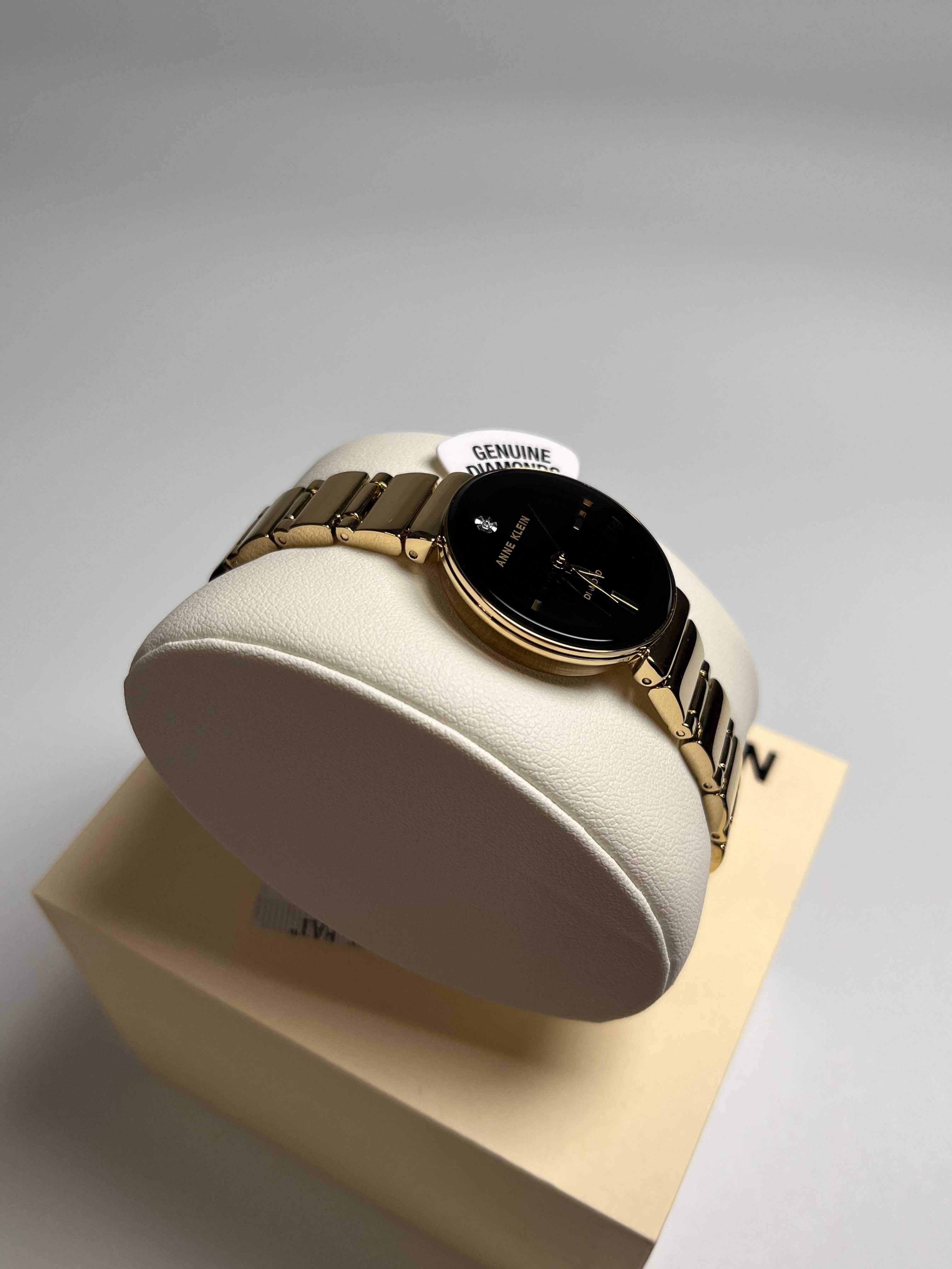 класичний годинник Anne Klein AK/2434BKGB, годинник чорний корпус