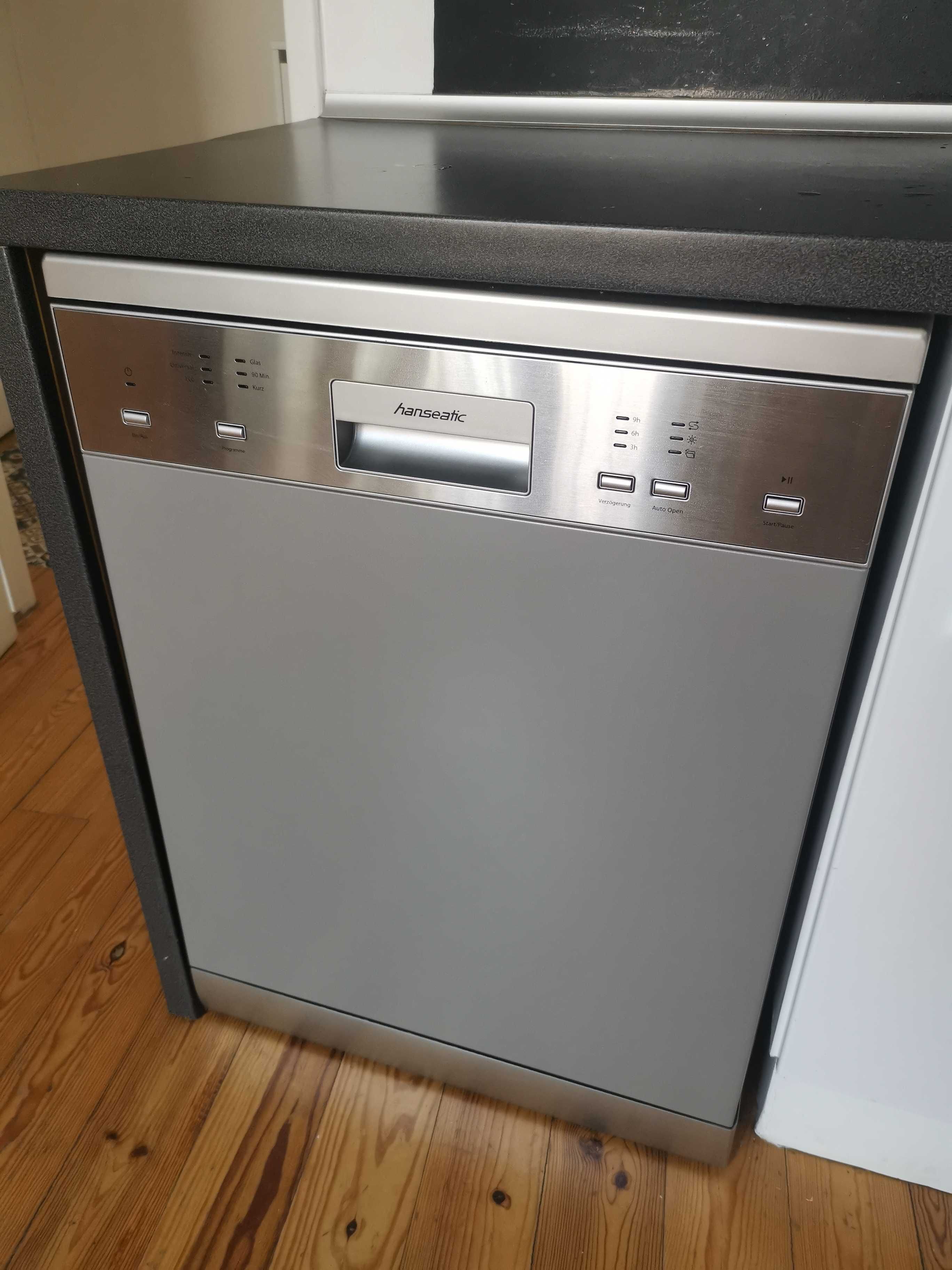 Nova máquina de lavar loiça