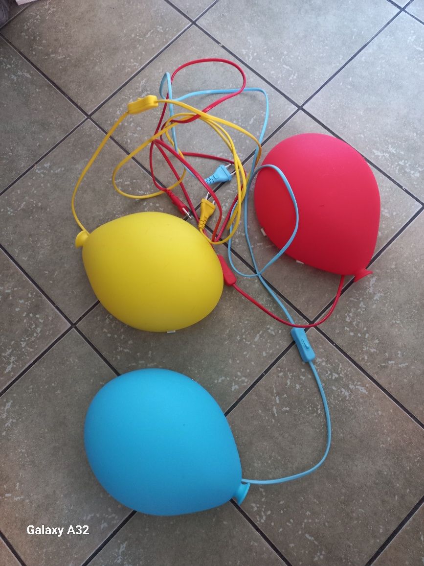 Lampy, baloniki Ikea.