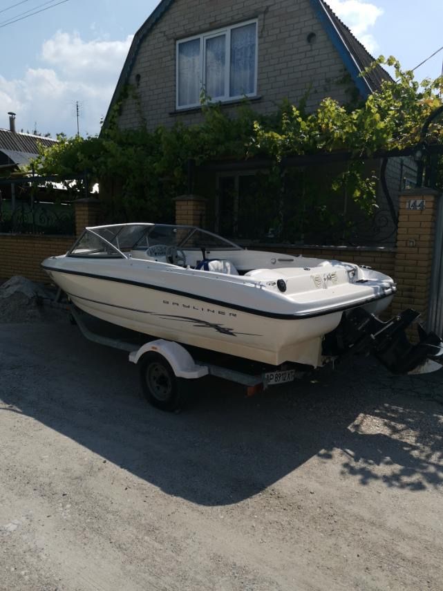 Продам катер Bayliner 175