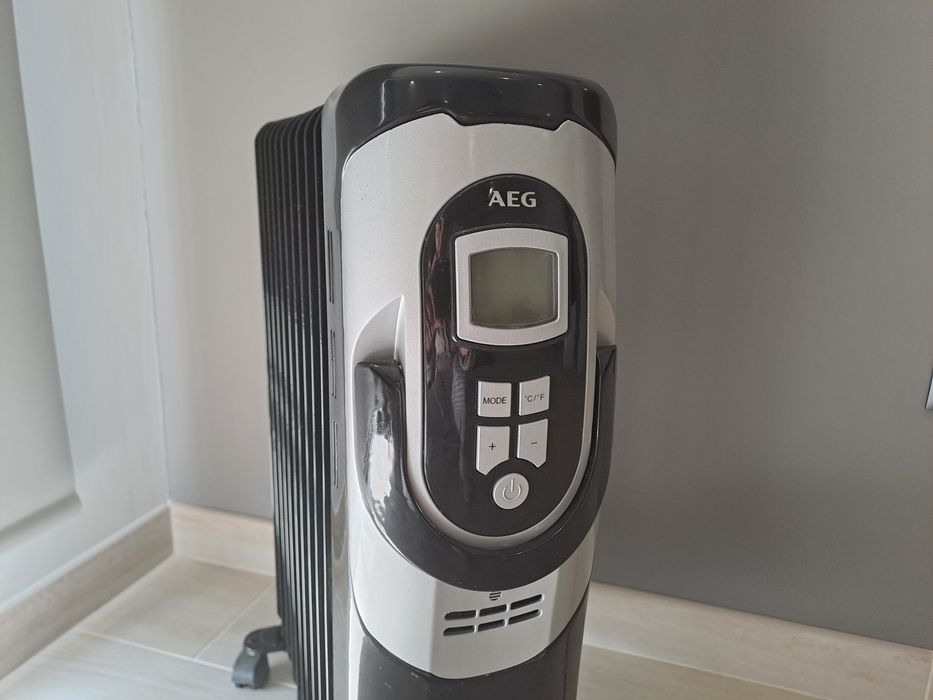 Aquecedor a óleo AEG