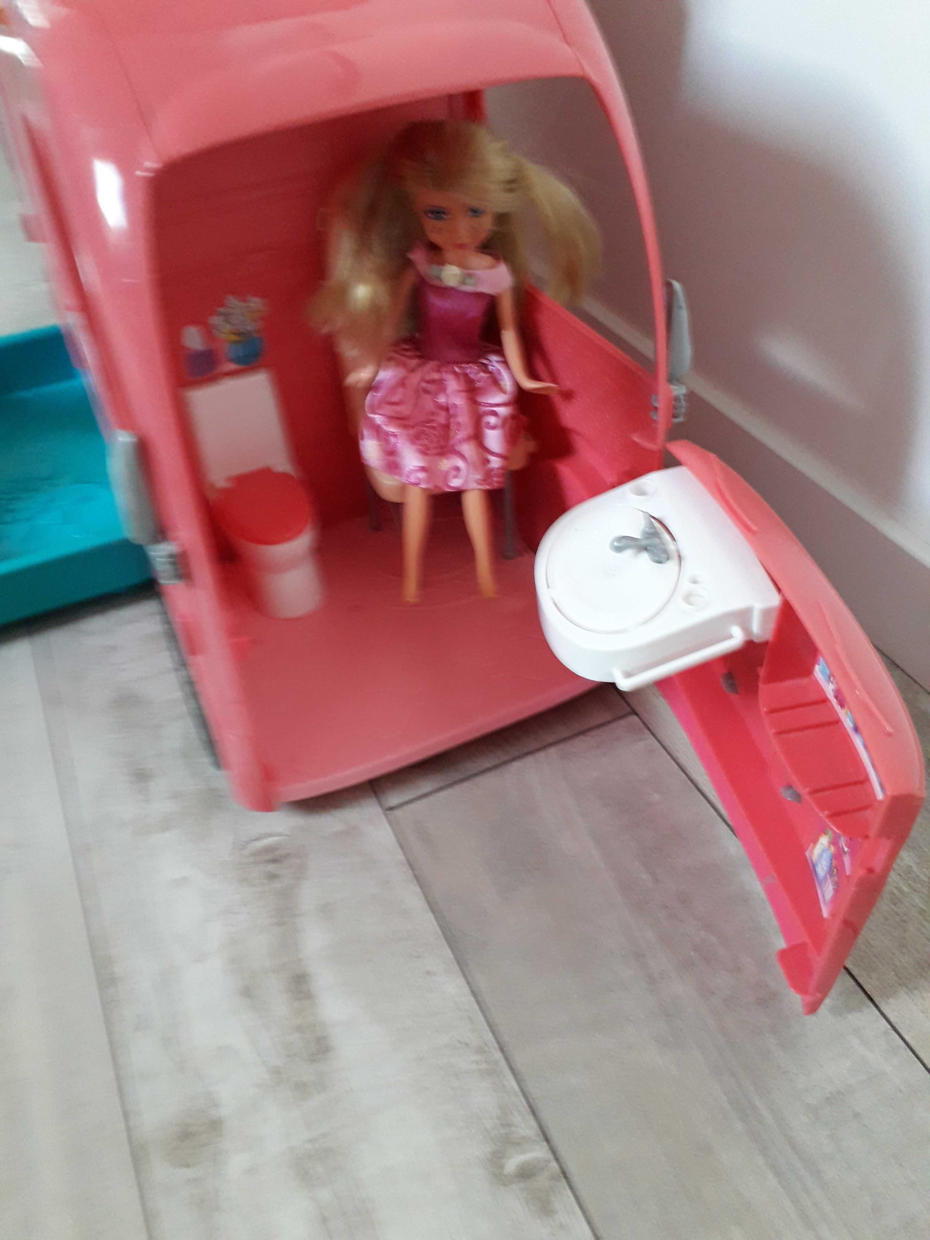 Camper Kamper Barbie z basenem i zjeżdżalnią Mattel