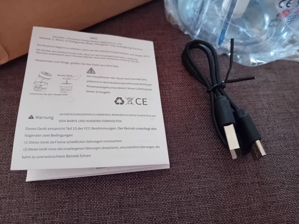 Elektryczny rozdrabniacz do cebuli i innych warzyw.