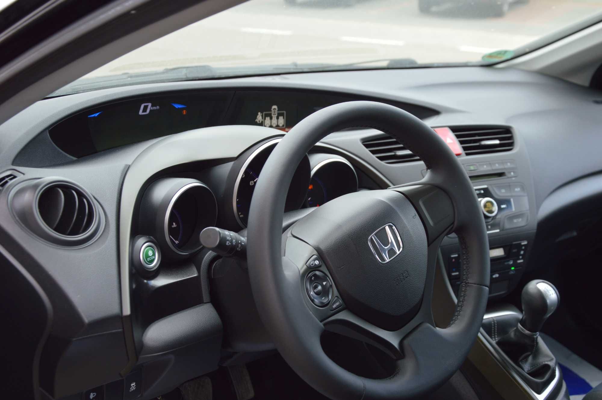 Honda CIVIC 2012 ROK 1.8 benzyna 210tyś km przebiegu. SUPER AUTO!!!