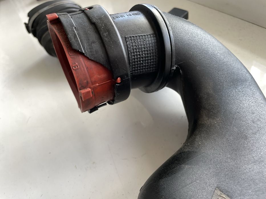 Розходомер (патрубок повітряного фільтра mercedes w164 3.0cdi