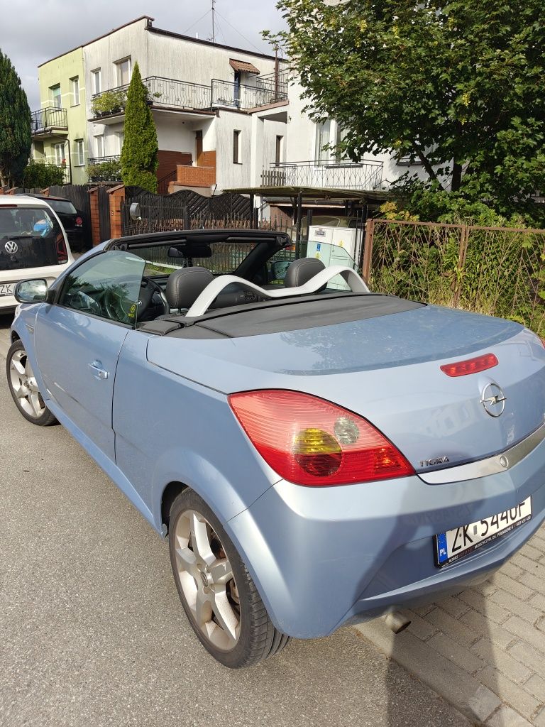 Opel Tigra twin top kabriolet