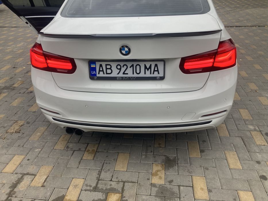 BMW 330E плагін гібрид