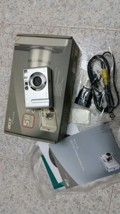 Máquina Fotográfica Acer CR-5130