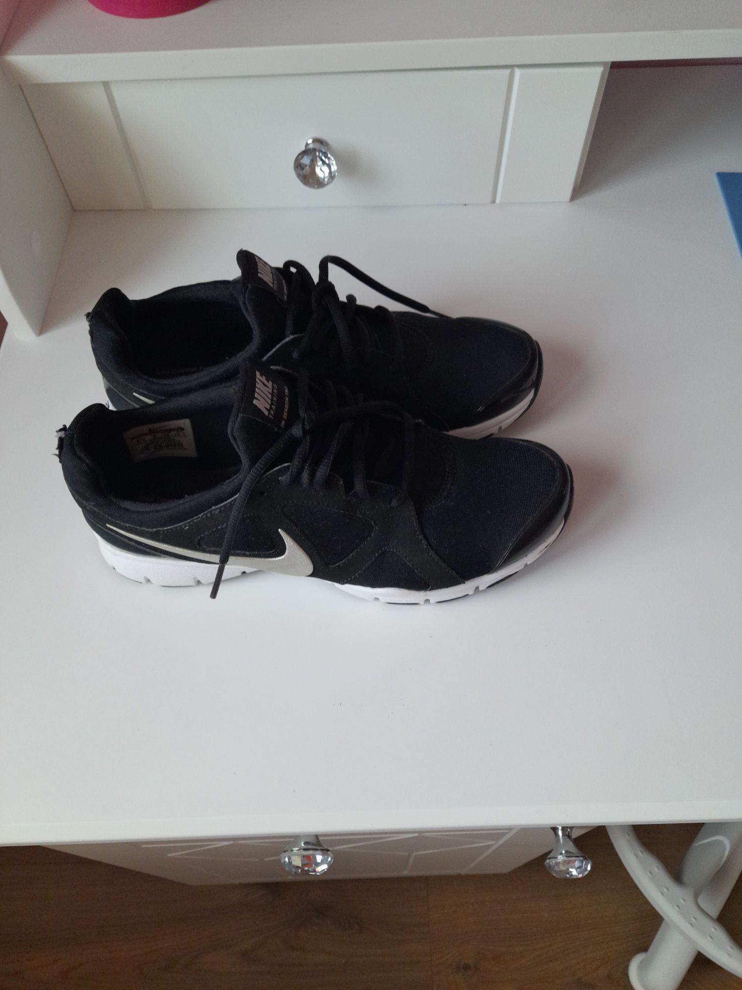 Buty nike rozm.40