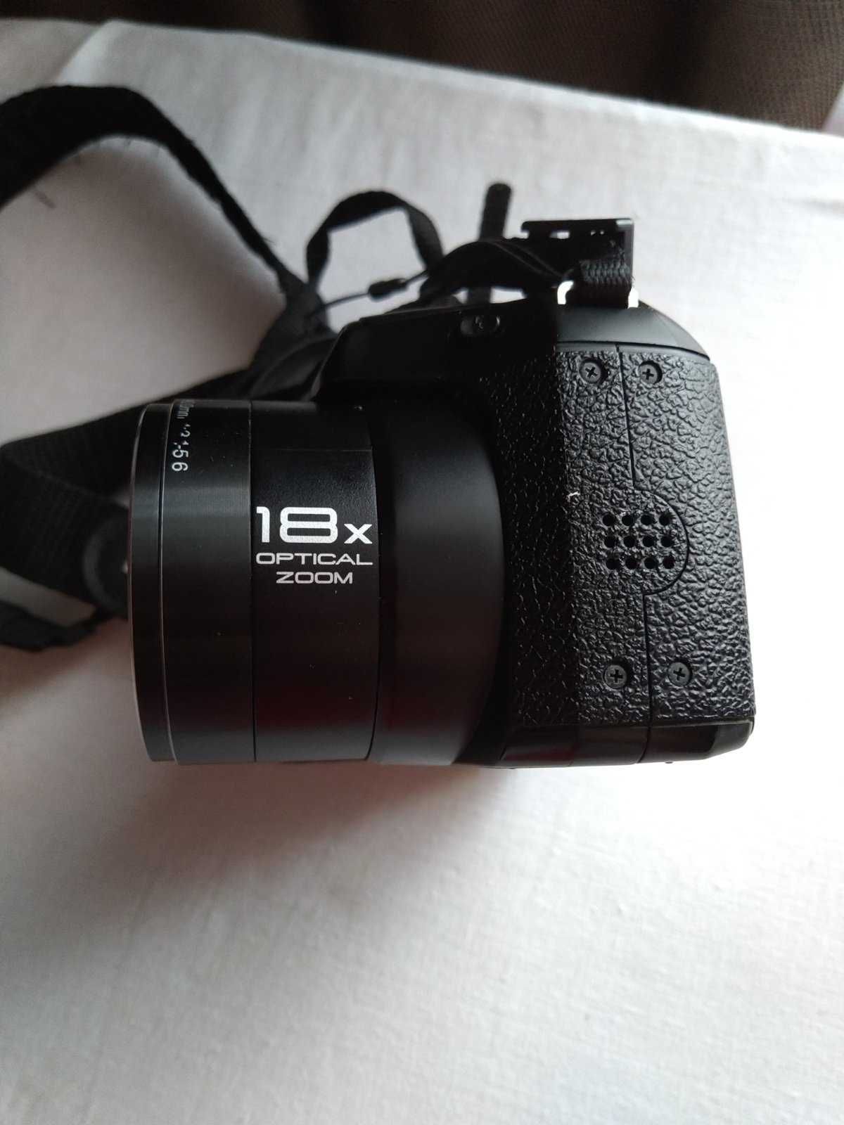Продам Компактний фотоапарат Fujifilm FinePix S2980 Black