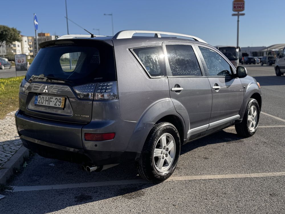 Mitsubishi Outlander 2009 2.0 TDI Intense - 5px - Excelente Estado!