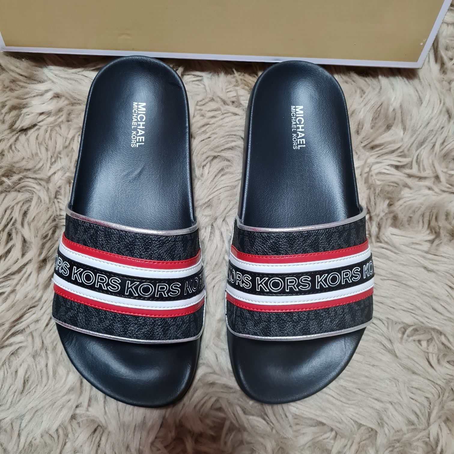 Michael Kors klapki czarne logowane gimore Slide r. 35 bardzo wygodne