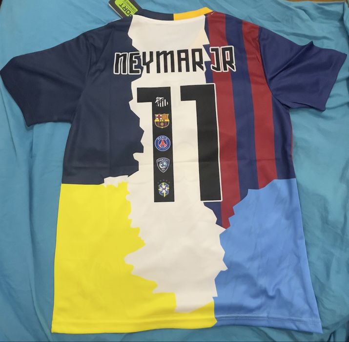 Camisola de homanagem ao CR7/ Messi e Neymar
