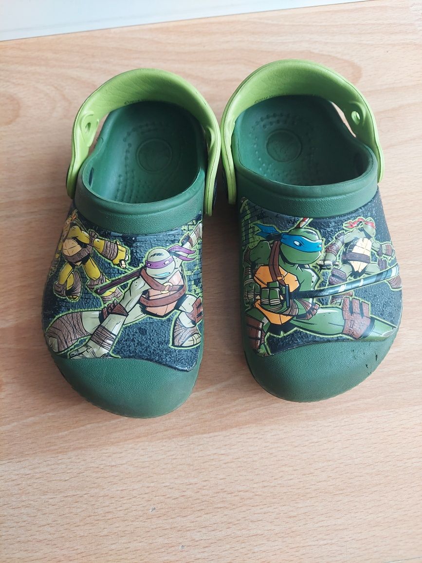 Crocsy chłopięce 8c9 r.25-26