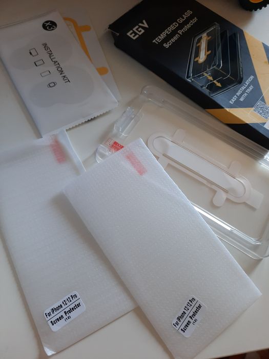 Szkło hartowane na IPhone 12 / 12pro  3szt