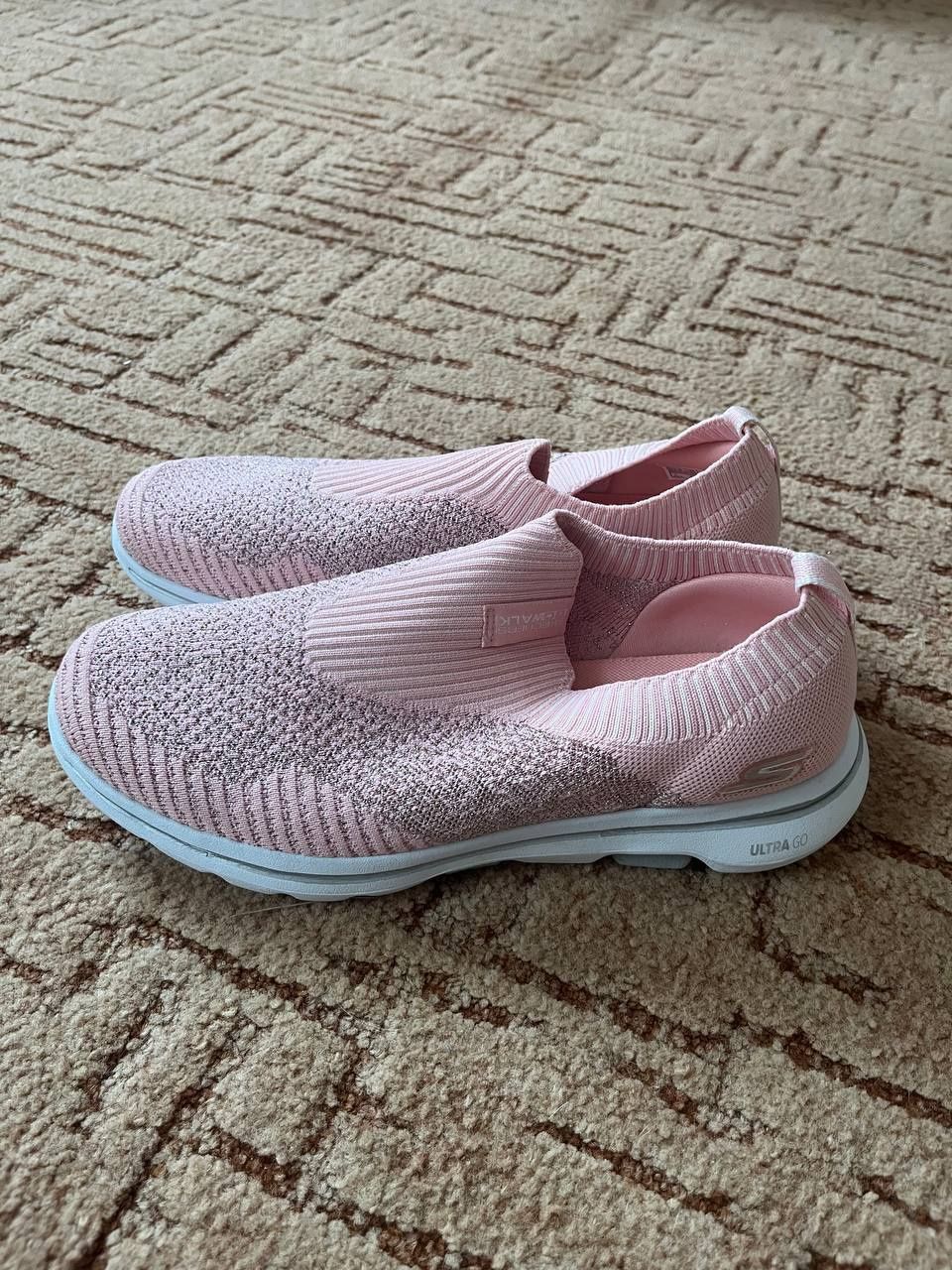 Мокасины Skechers Ultra Go