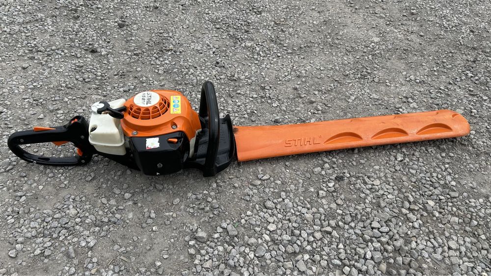 Nożyce spalinowe do żywopłotu Stihl HS 81 82