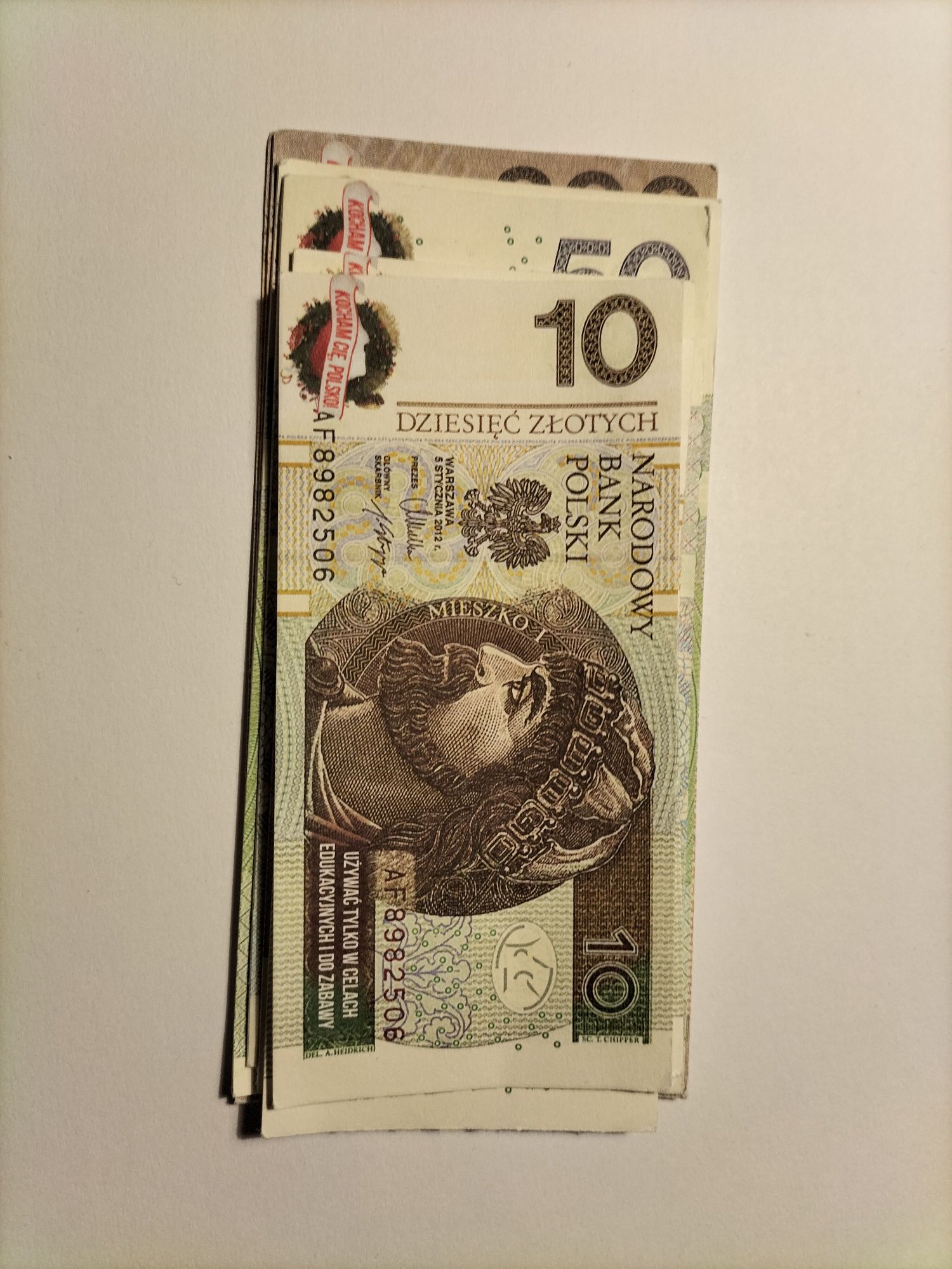 Duży zestaw banknotów sztucznych sztuczne pieniądze + gratis euro