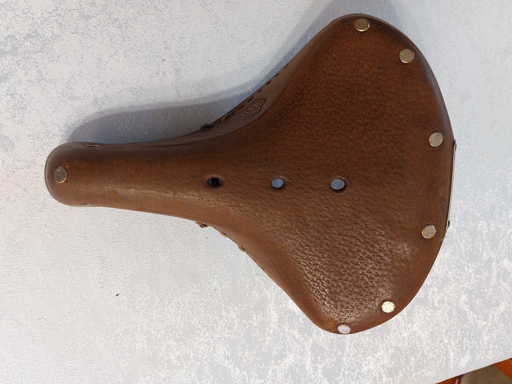 Siodełko rowerowe BROOKS B67S - skóra retro