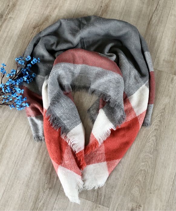 Duży szal, kwadratowa chusta damska - szary, koralowy . Jesień, zima