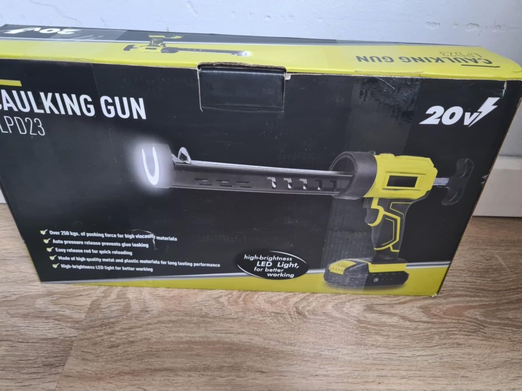 Sprzedam akumulatorowy pistolet do silikonu