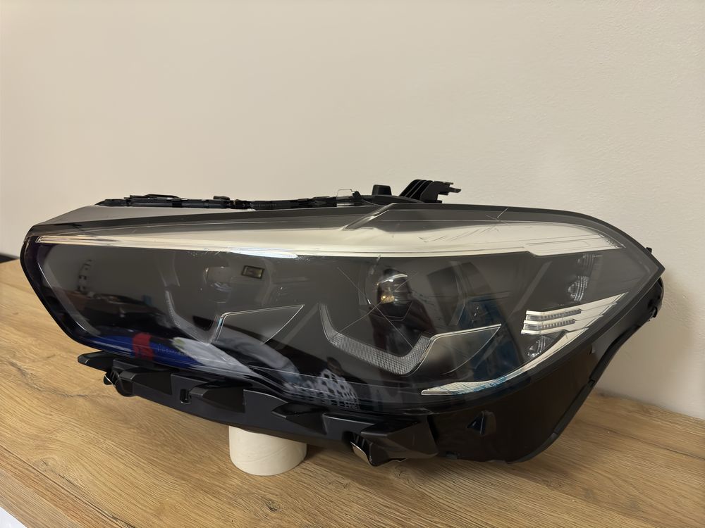 Передня фара BMW X5 G05 (5A2798101) — Європейська версія, без блоків