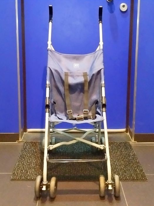 Carrinho Bengala Zippy em bom estado