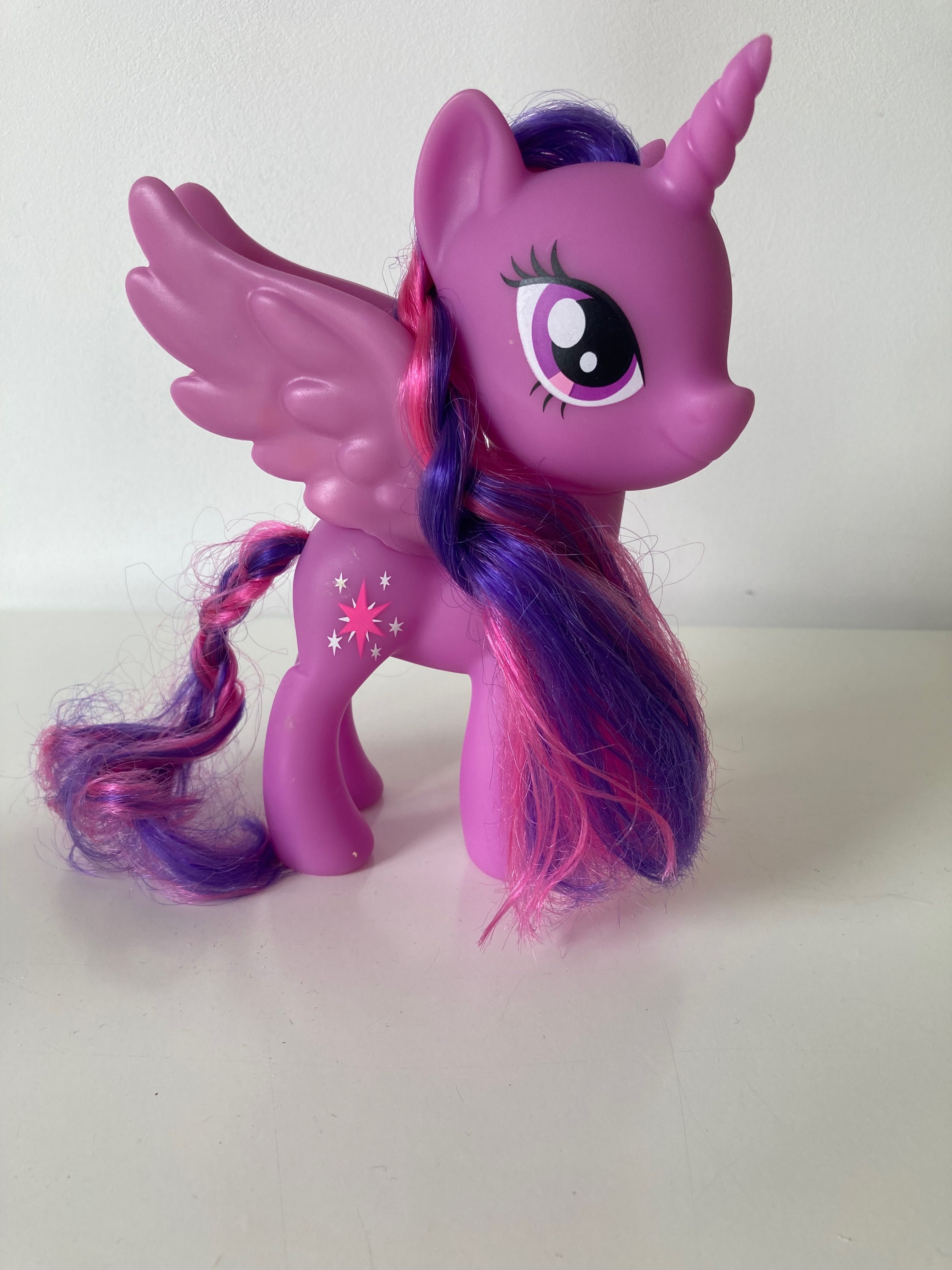 Hasbro My Little Pony Ultimate Equestria Collection