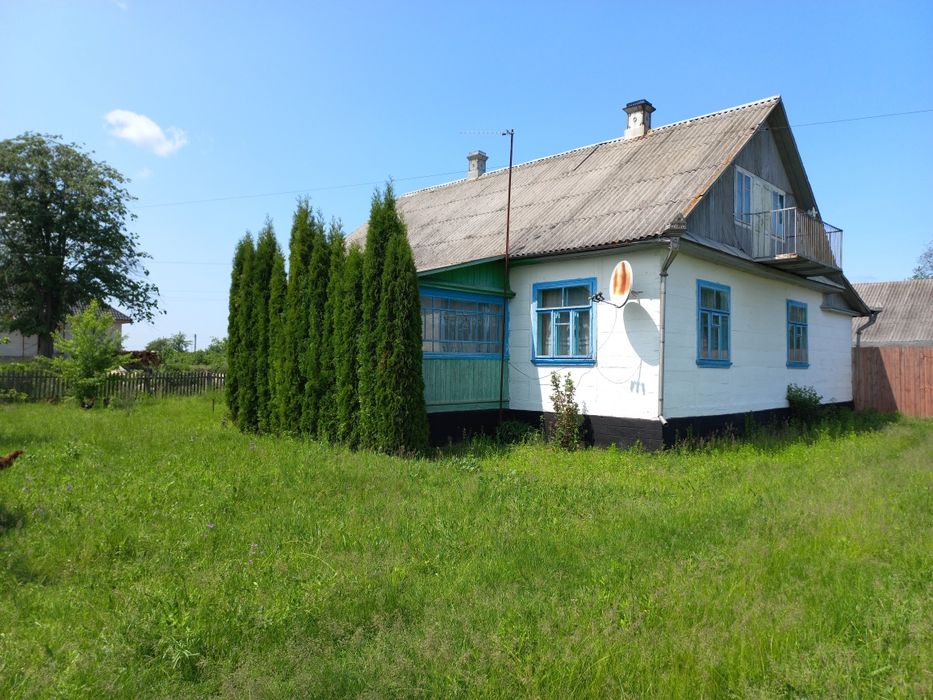 Великий будинок в смт. Соснове