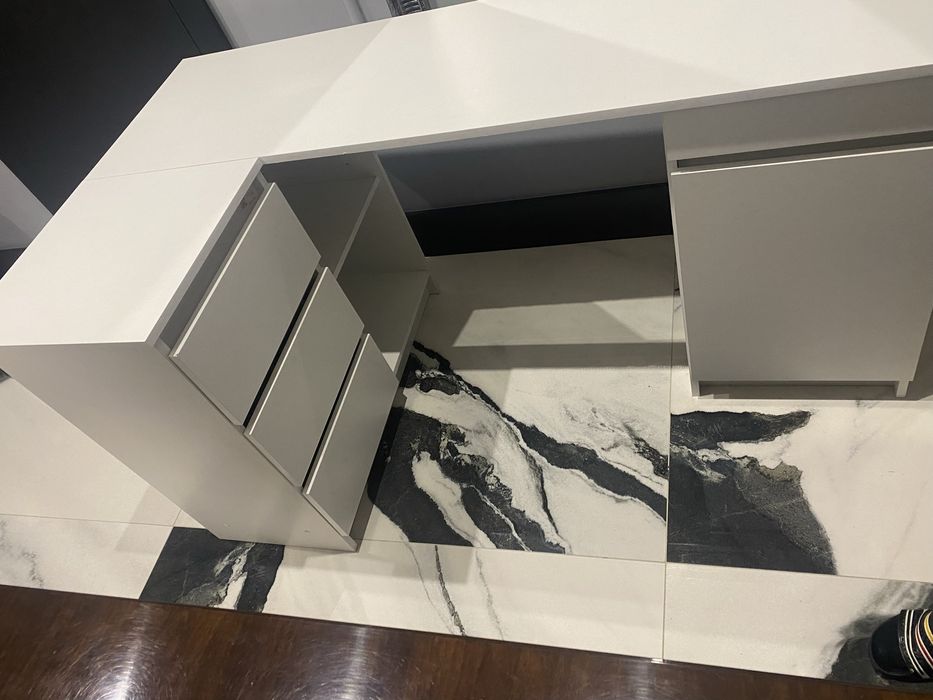 Biurko narożne białe