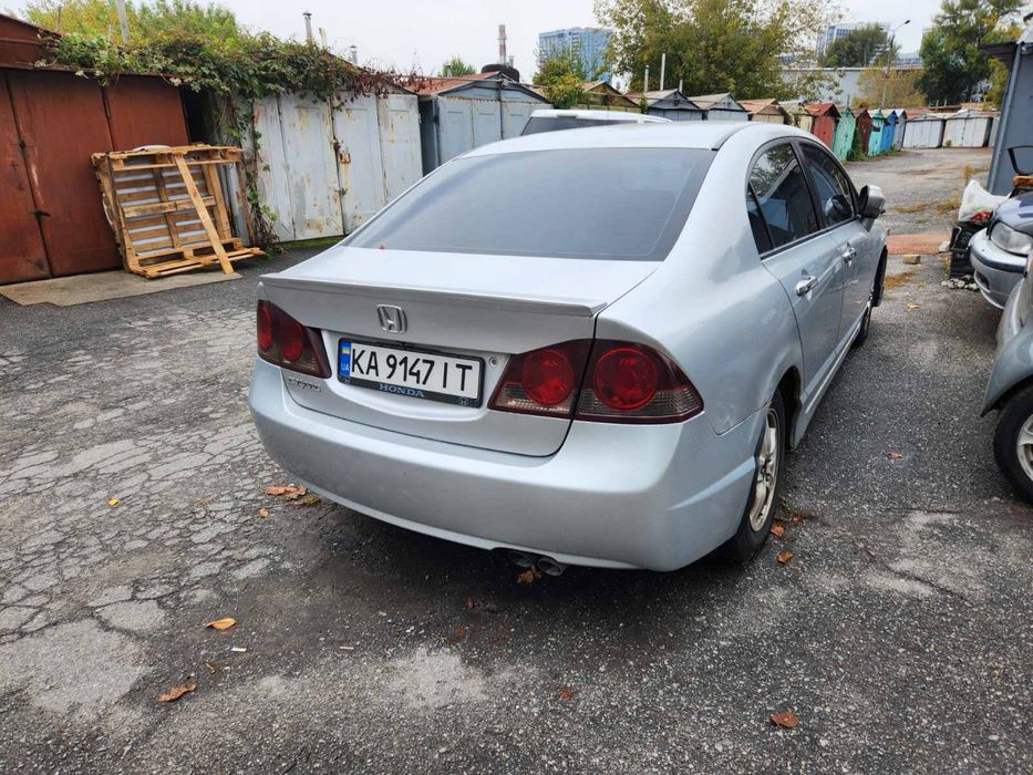 Продам Хонда Цывик 07г дв. 1.6 л, АКПП, про. 235 тыс
