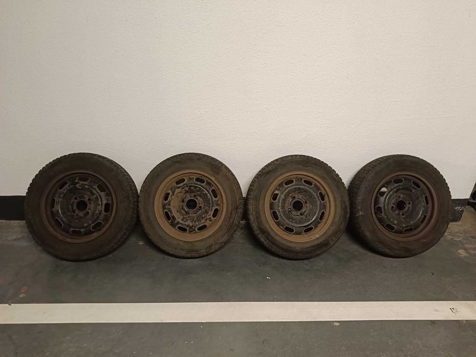 Opony zimowe razem z felgami 185/55r15