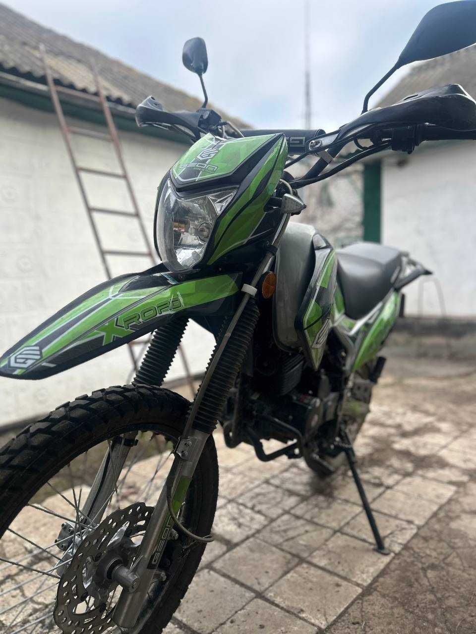 Продаю мотоцикл ендуро-кросс Geon X-Road 250cb PRO