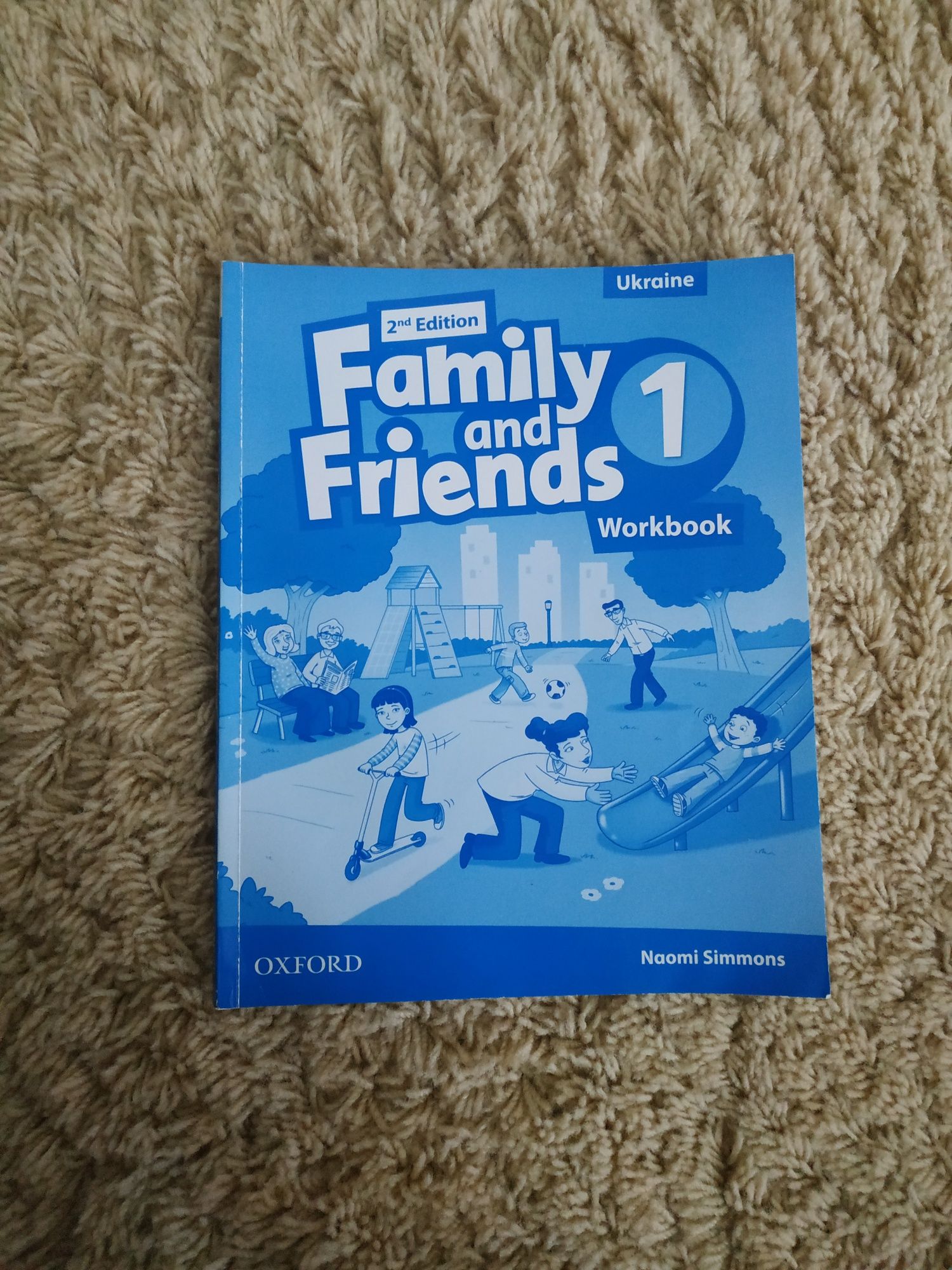 Зошит, книжка з англійської мови Workbook Family and Friends 2