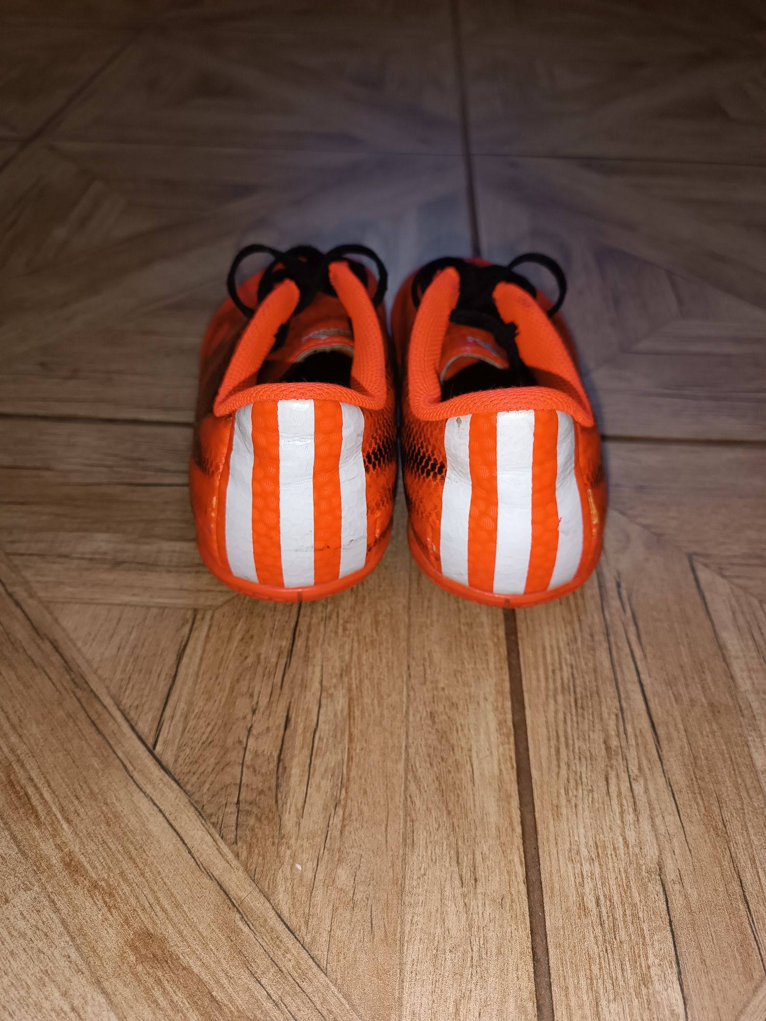 Кроссовки adidas 31 размера (стелька 19,5 см)