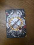 Livro Coroa de Ossos Dourados de Jennifer Armentrout