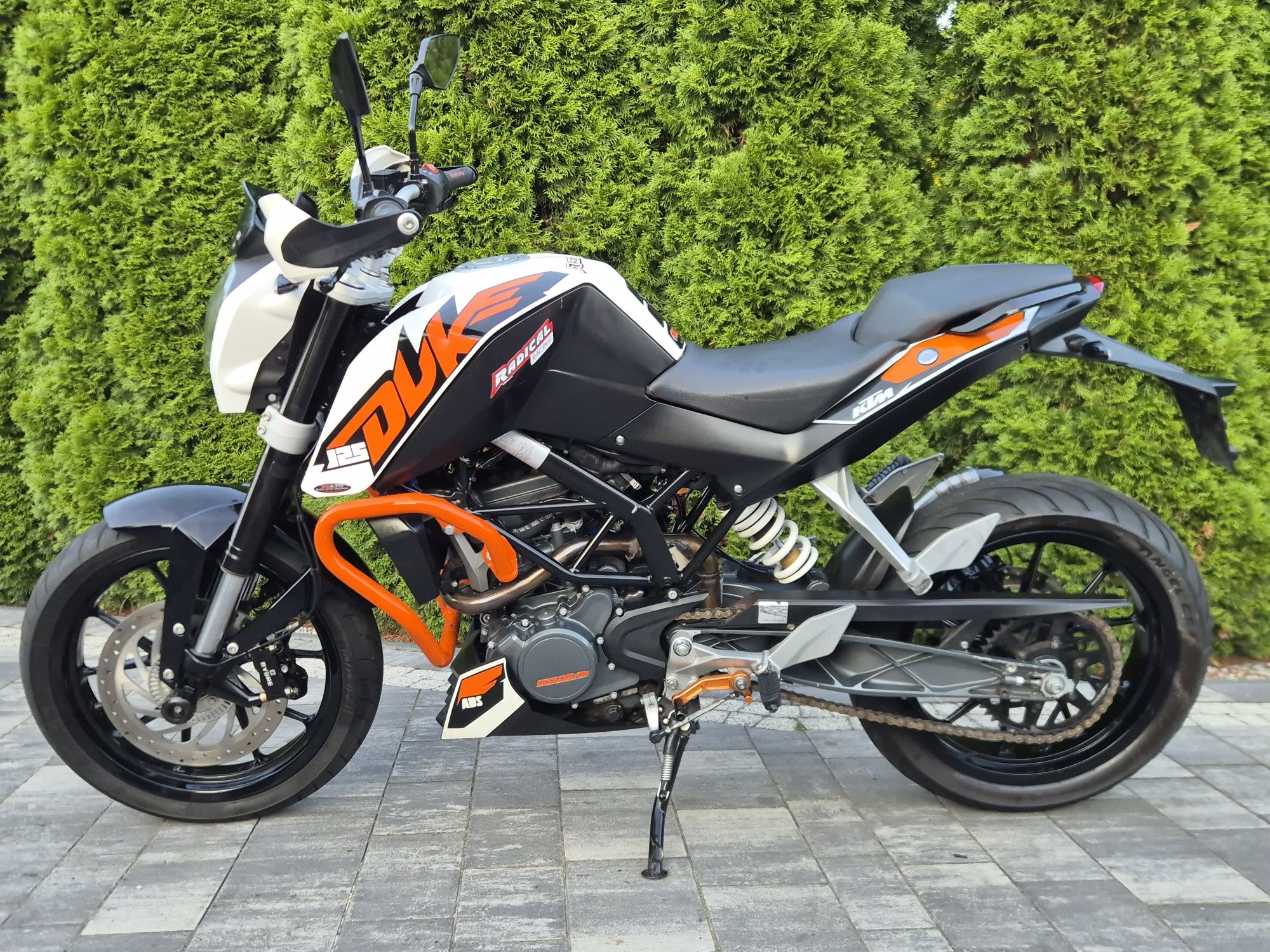 KTM DUKE 125 ABS Wydech Radical, Gmole, Dodatki kat B a1